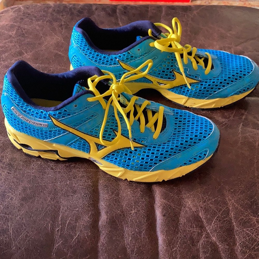 Mizuno wave precision 13 men’s 10